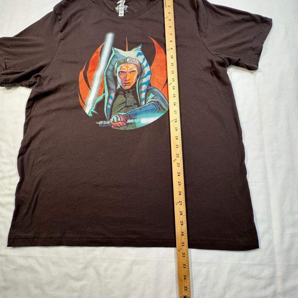 Star Wars Ahsoka Light Sabor Shirt Mens 2XL Brown Cotton Galaxy's Edge - Picture 5 of 12